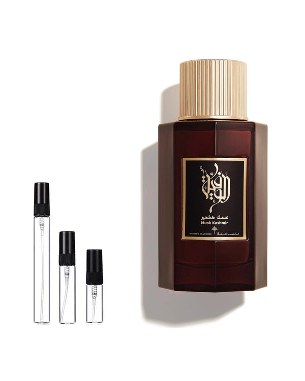 Ibraheem Al Qurashi Wafia Musk Kashmir sample – decant in glazen sprayflesje (2, 5 of 10 ml)