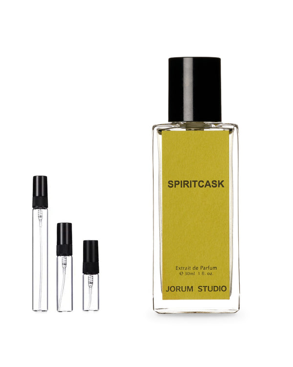 Jorum Studio Spiritcask sample – decant in glazen sprayflesje (2, 5 of 10 ml)