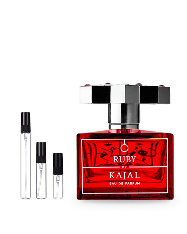 Kajal Ruby sample – decant in glazen sprayflesje (2, 5 of 10 ml)